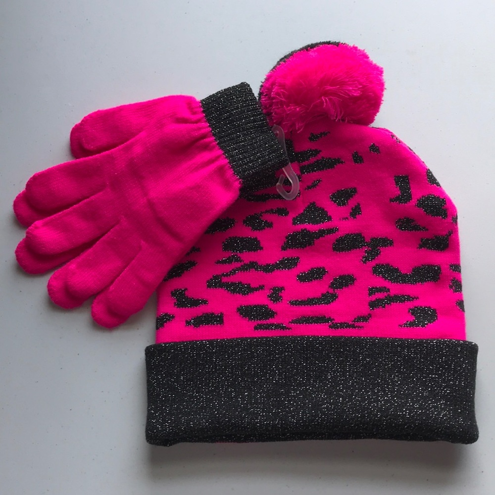 Girl’s Animal Print Knit Beanie Cap & Gloves Set - Picture 3 of 3